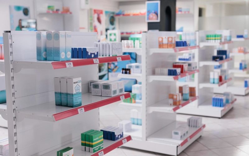 Togo : Les médicaments vendus en pharmacie sont-ils de moindre qualité que ceux vendus en Europe ? Rien ne le prouve